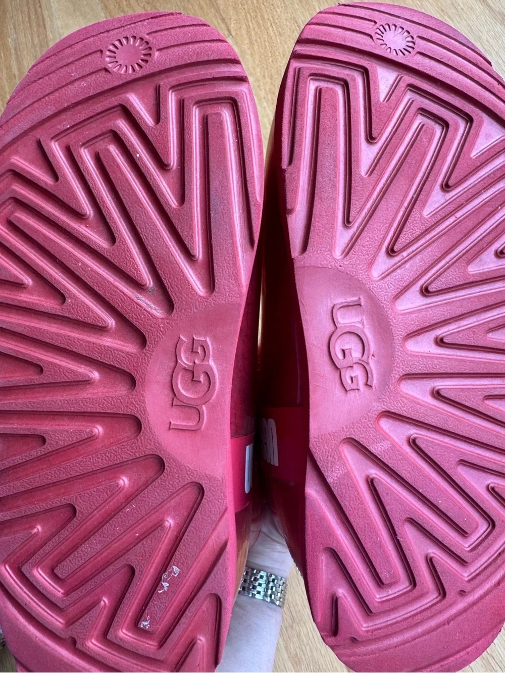 UGG Kids Waterproof red Slip-On Boots size 4